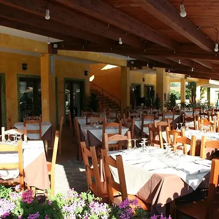 Hotel Ih Le Zagare 4*