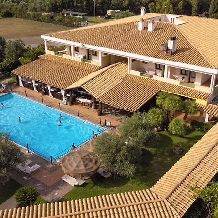 Ih Le Zagare ホテル 4*