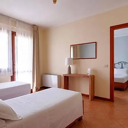 Hotel Ih Le Zagare 4*