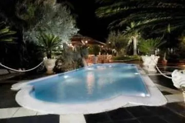 Ih Le Zagare Hotel