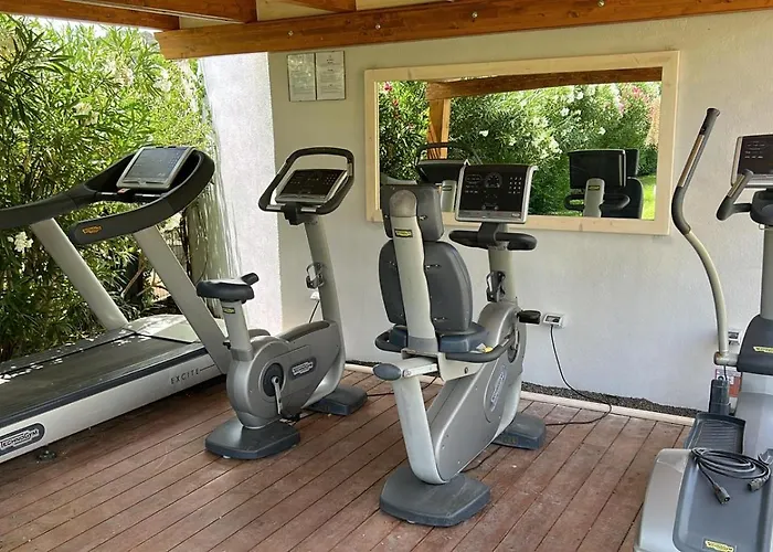 Отель Ih Le Zagare 4*